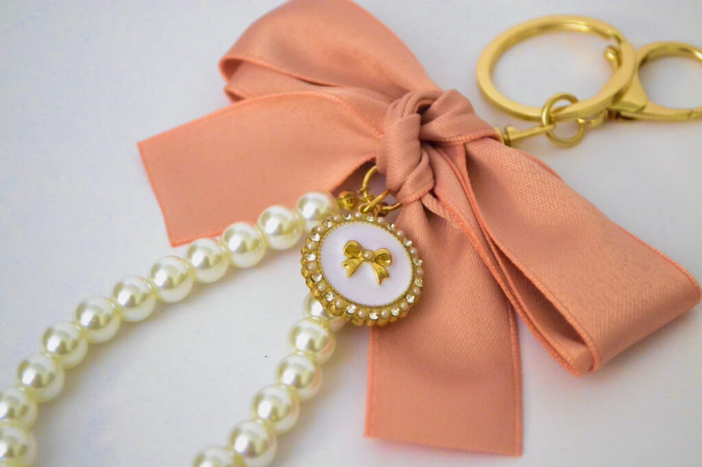 Bow Pearl Wristlet Keychain - Pink