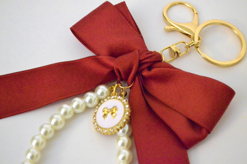Bow Pearl Wristlet Keychain - Red