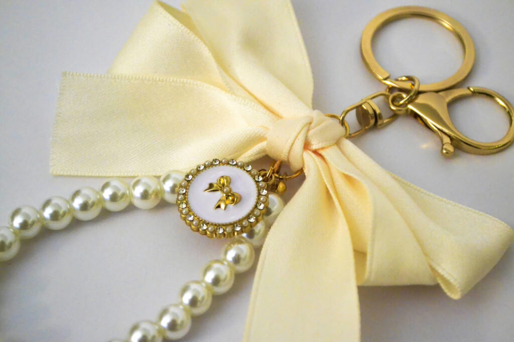 Bow Pearl Wristlet Keychain - White